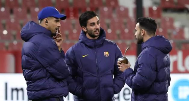 世界杯比赛直播-每体：阿劳霍和费兰是巴萨队中最受喜爱的两位球员