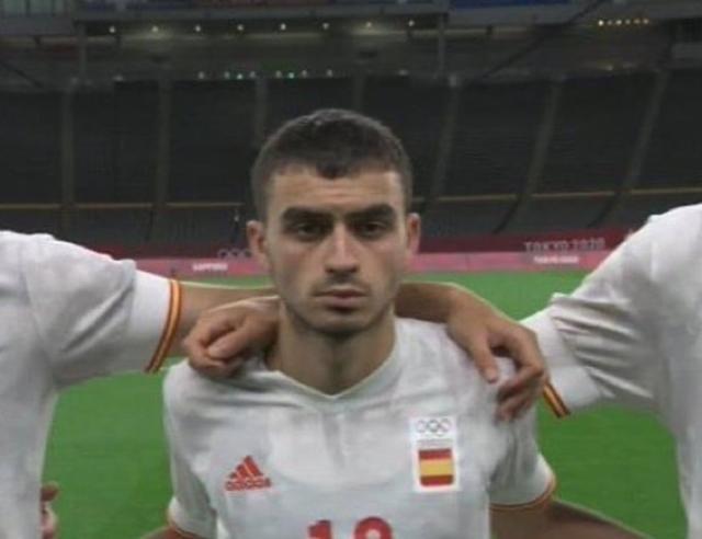 世界杯app下载-18岁一年打70场比赛！救救佩德里，他还是个孩子啊